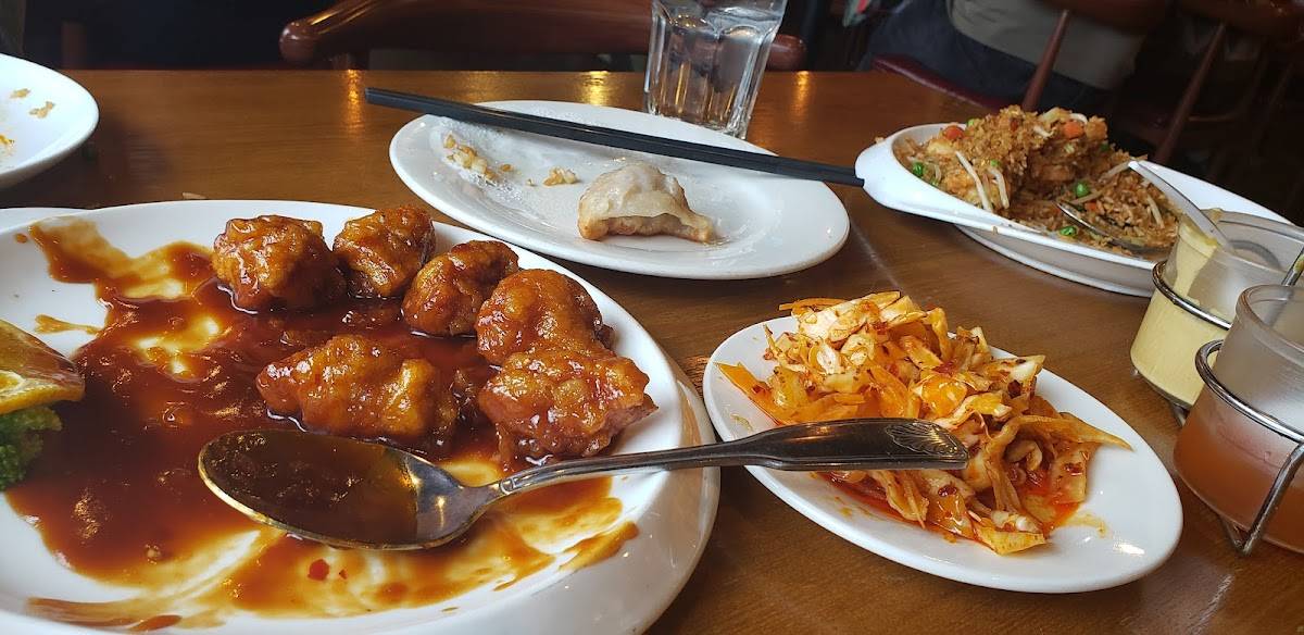Lao Sze Chuan restaurant in Chicago - photo 2
