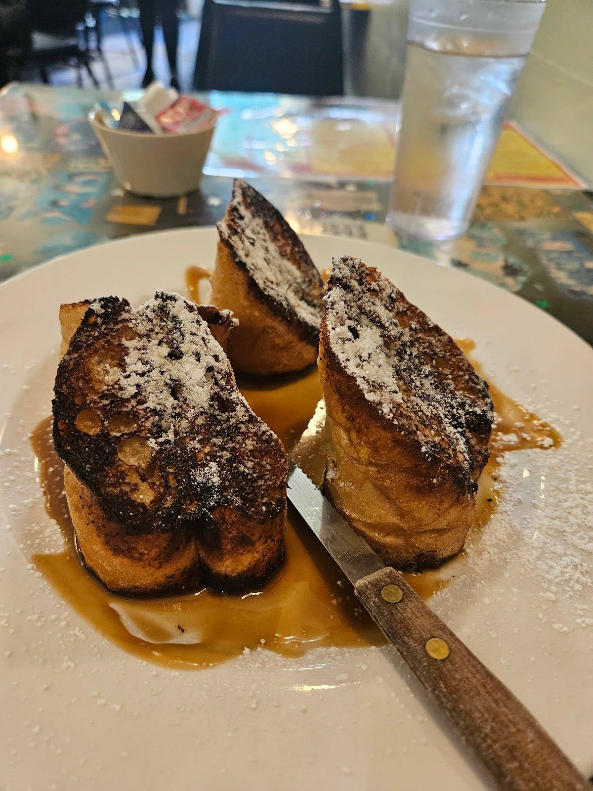 Surrey's Café & Juice Bar restaurant in New Orleans - photo 3