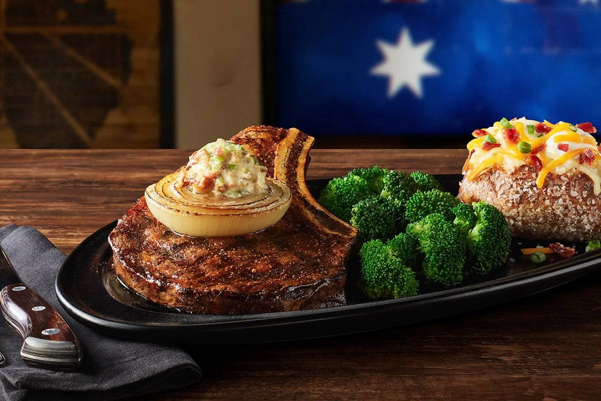 Outback Steakhouse restaurant in Tualatin - photo 3