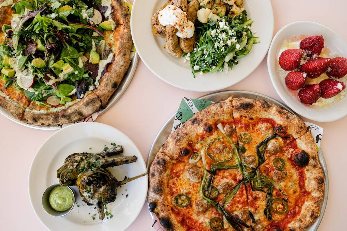 Pitfire Pizza restaurant in Los Angeles - photo 2
