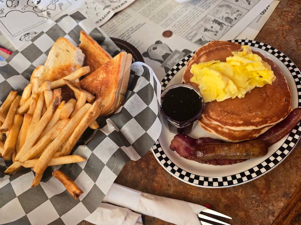 Black Bear Diner Milpitas restaurant in Milpitas - photo 3