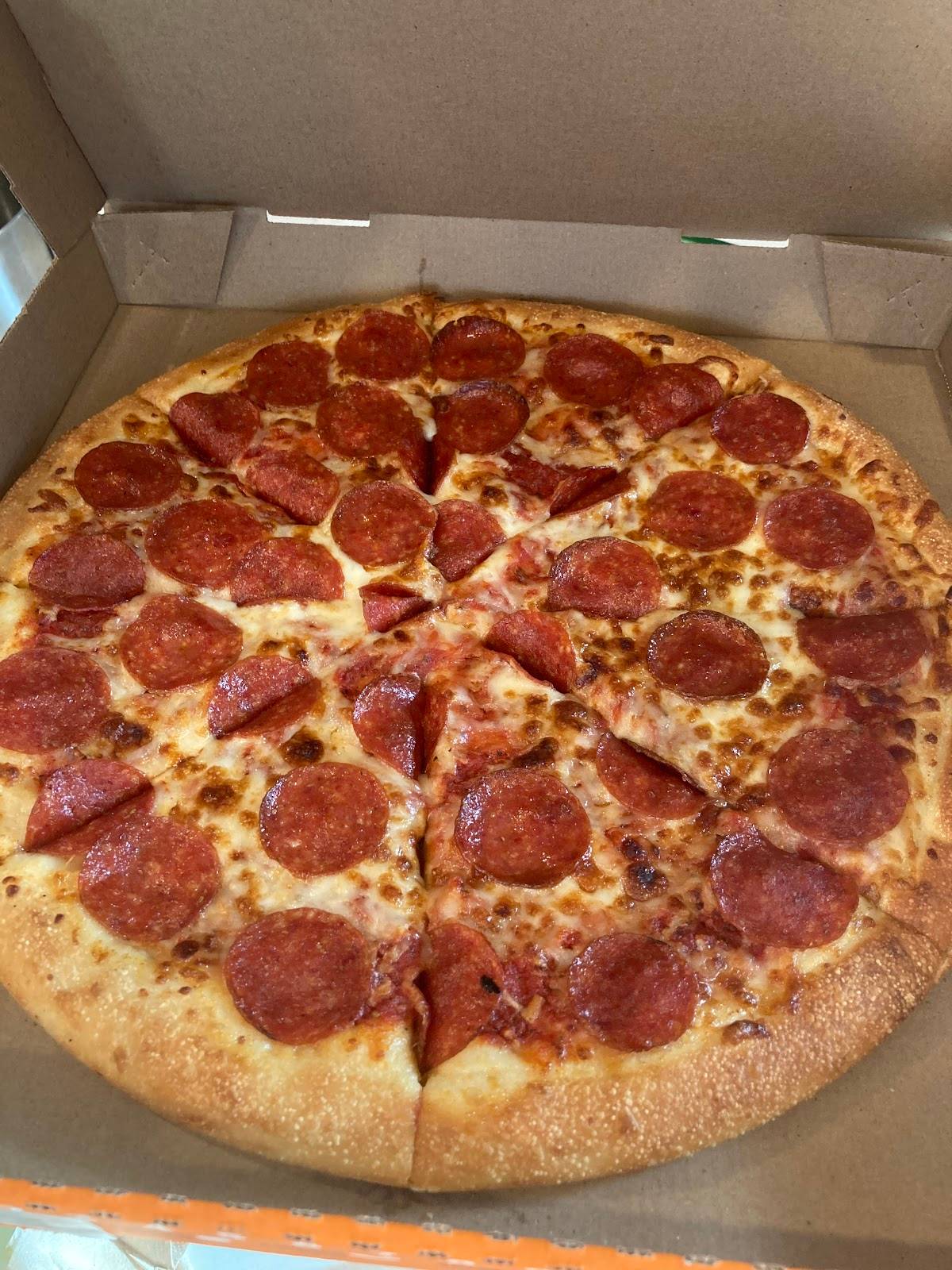 Little Caesars Pizza restaurant in Richmond - photo 4