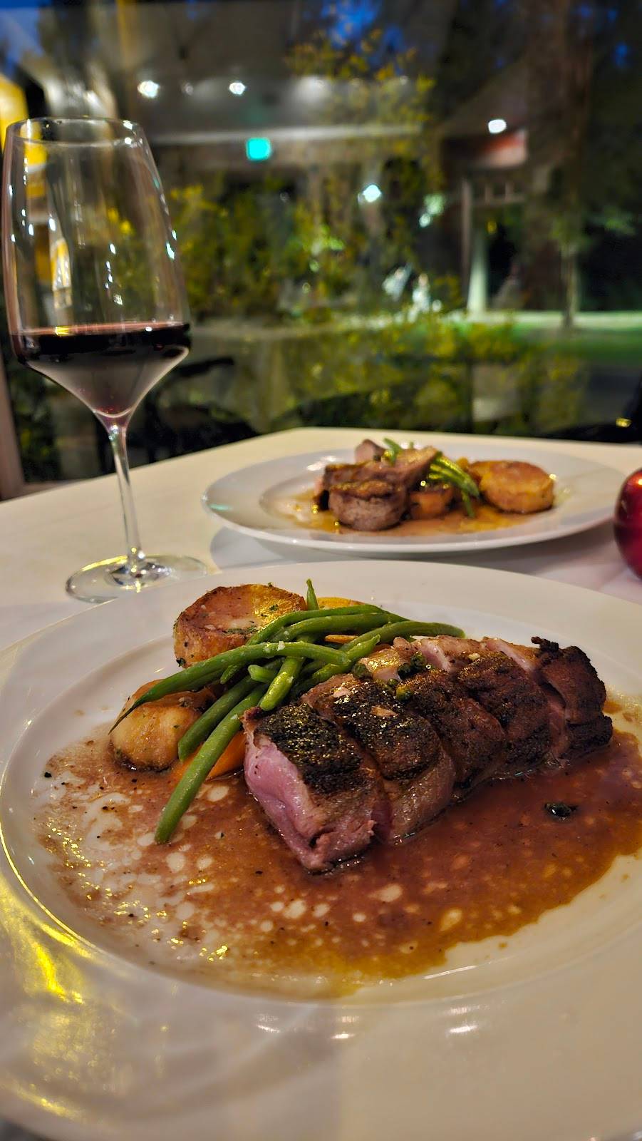 Beaujolais Bistro restaurant in Reno - photo 2