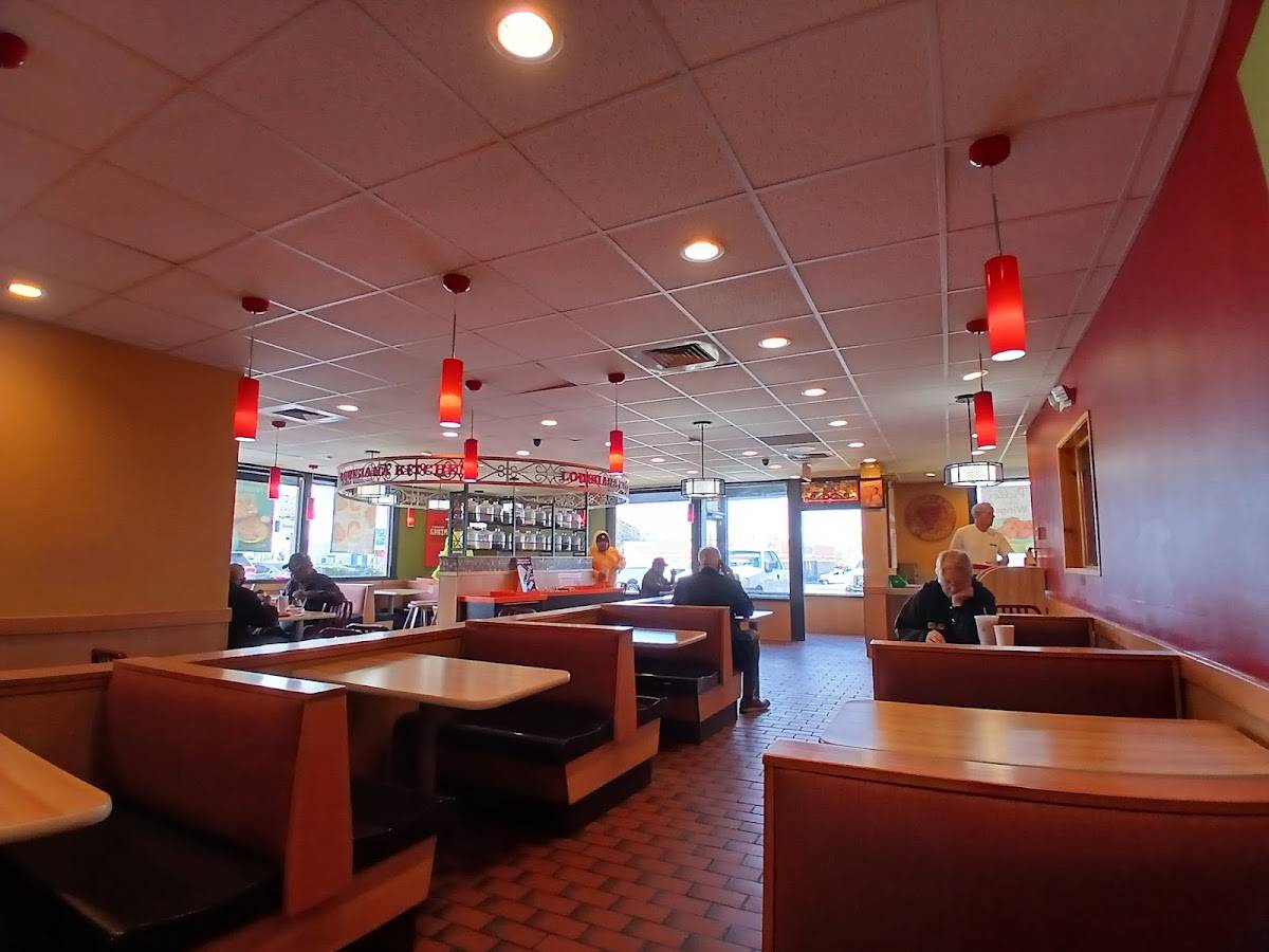Popeyes Louisiana Kitchen restaurant in Albuquerque - photo 5