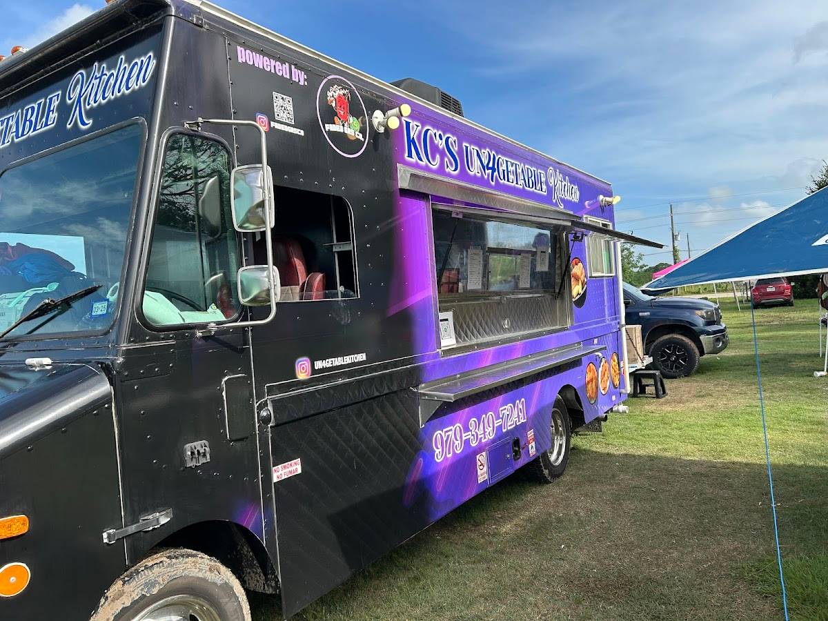 KC's Un4getable Kitchen (Food Truck)