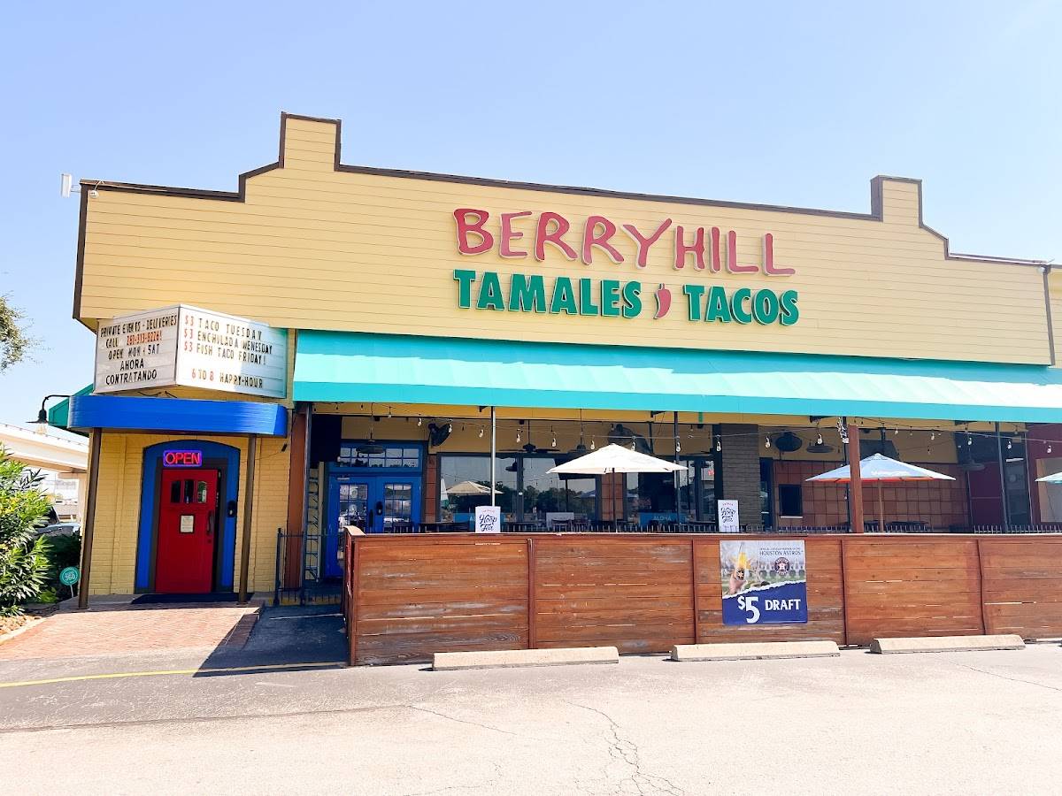 Berryhill Baja Grill restaurant in Sugar Land - photo 4
