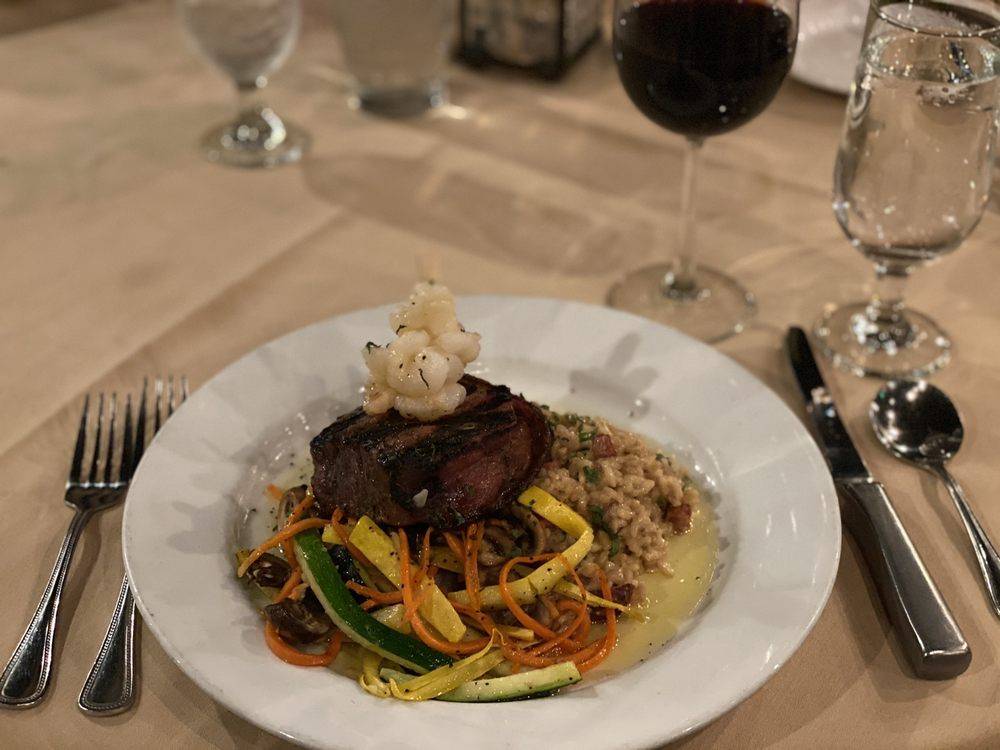 Tommy's Restaurant restaurant in Visalia - photo 3