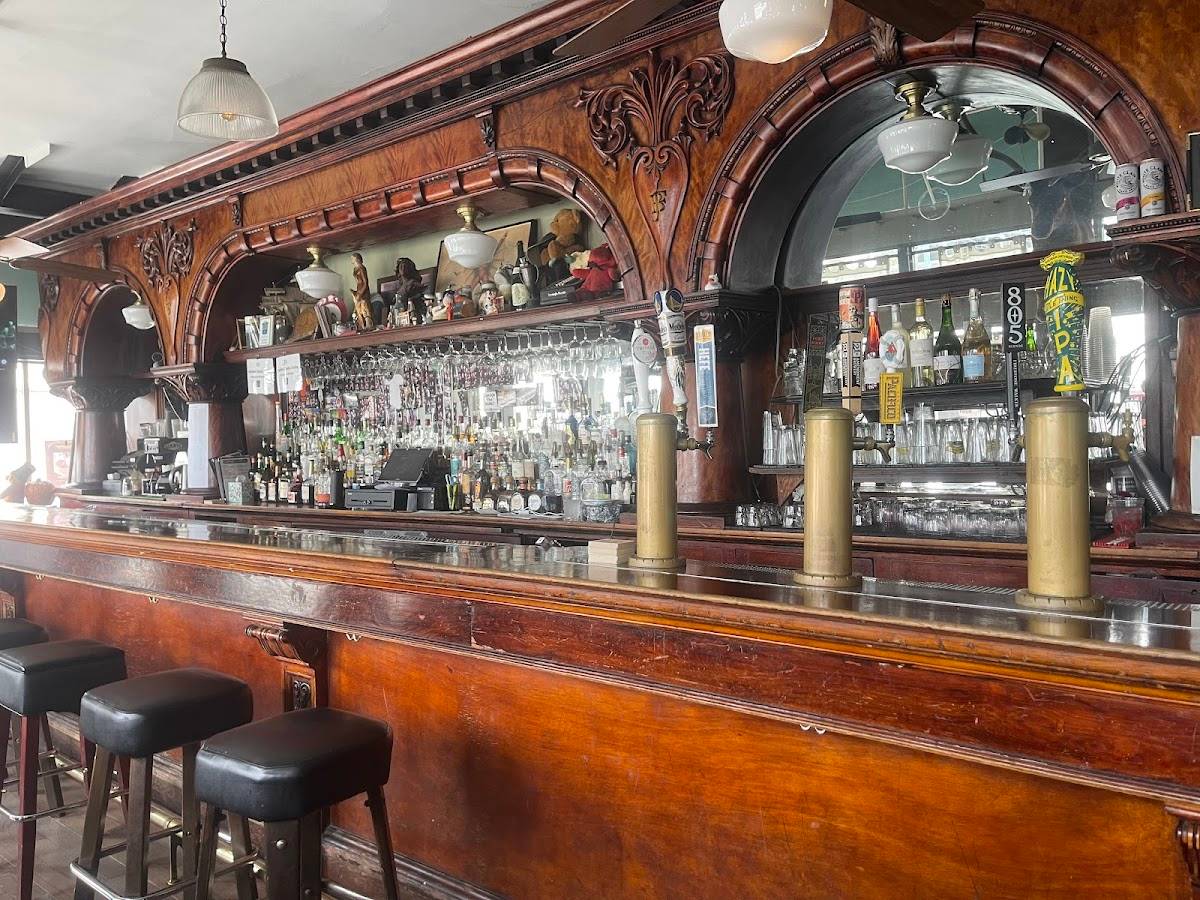 The Hotel Utah Saloon restaurant in San Francisco - photo 5