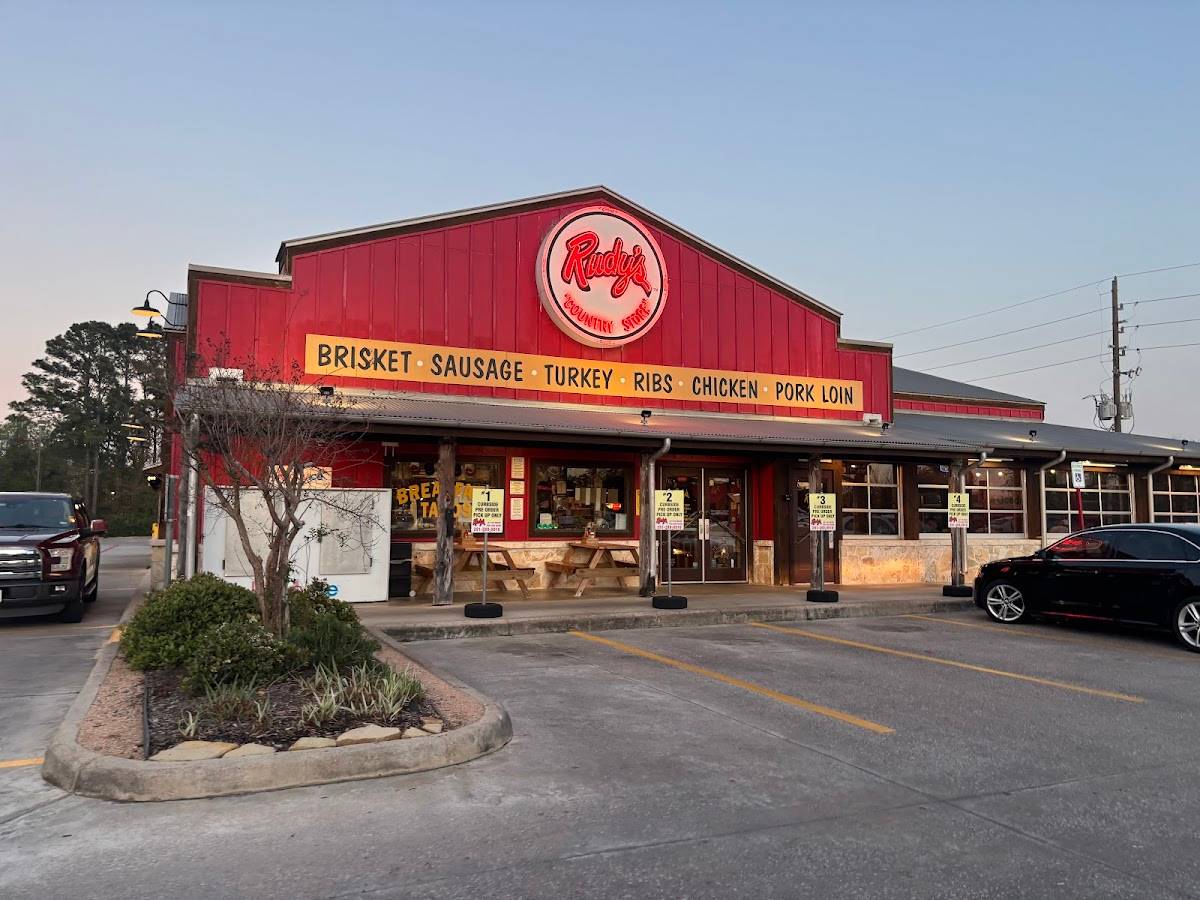 Rudy's "Country Store" and Bar-B-Q restaurant in Houston - photo 3