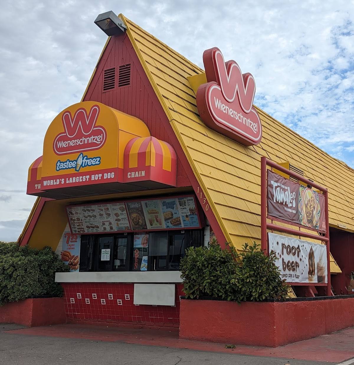 Wienerschnitzel restaurant in Los Angeles - main photo