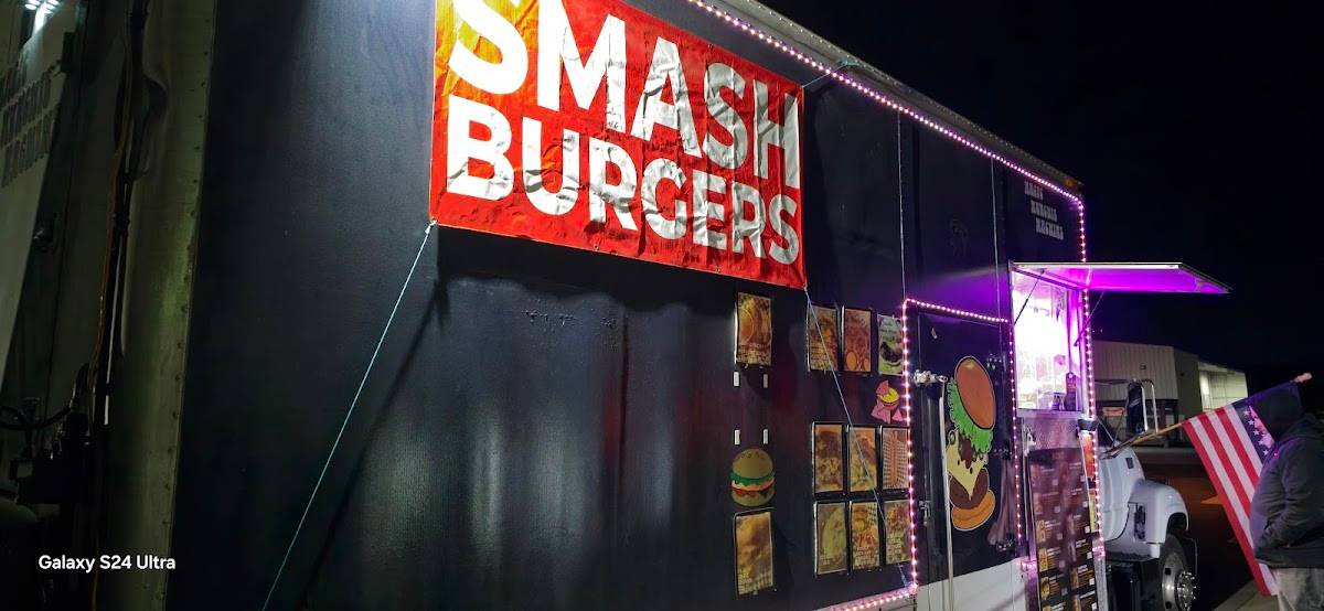 Magic Munchie Machine restaurant in Prineville - photo 2