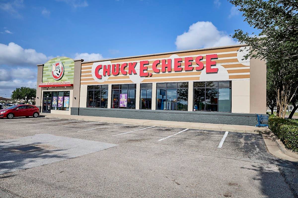 Chuck E. Cheese