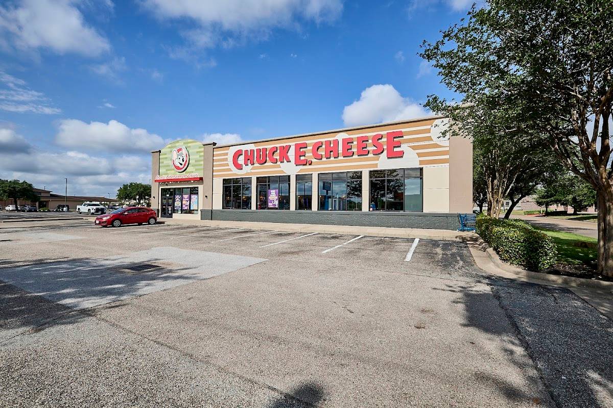 Chuck E. Cheese restaurant in Houston - photo 3