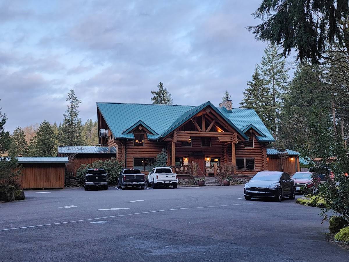 Stone Cliff Inn restaurant in Oregon City - photo 7