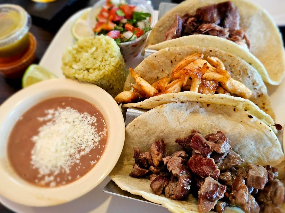 Chiguacle, Restaurant & Tortilleria restaurant in Los Angeles - photo 9