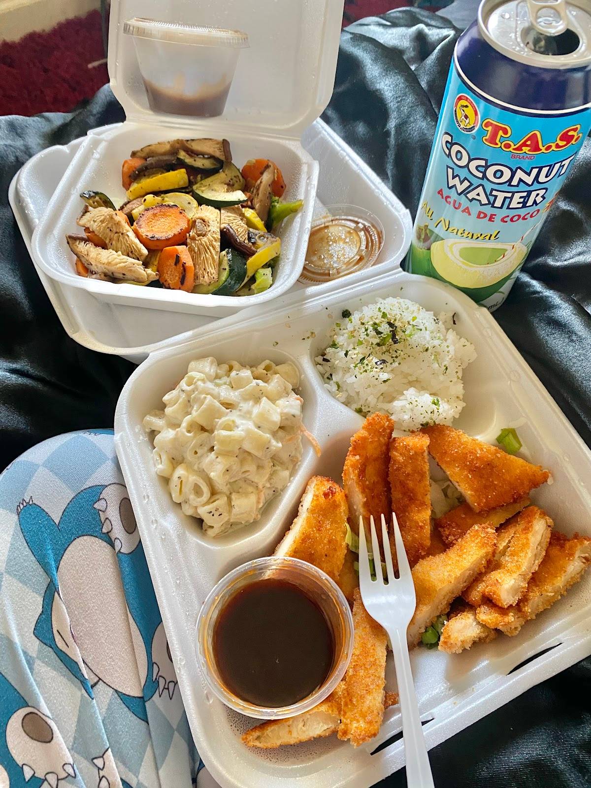 Maui Jane's Hawaiian BBQ restaurant in Reno - photo 6