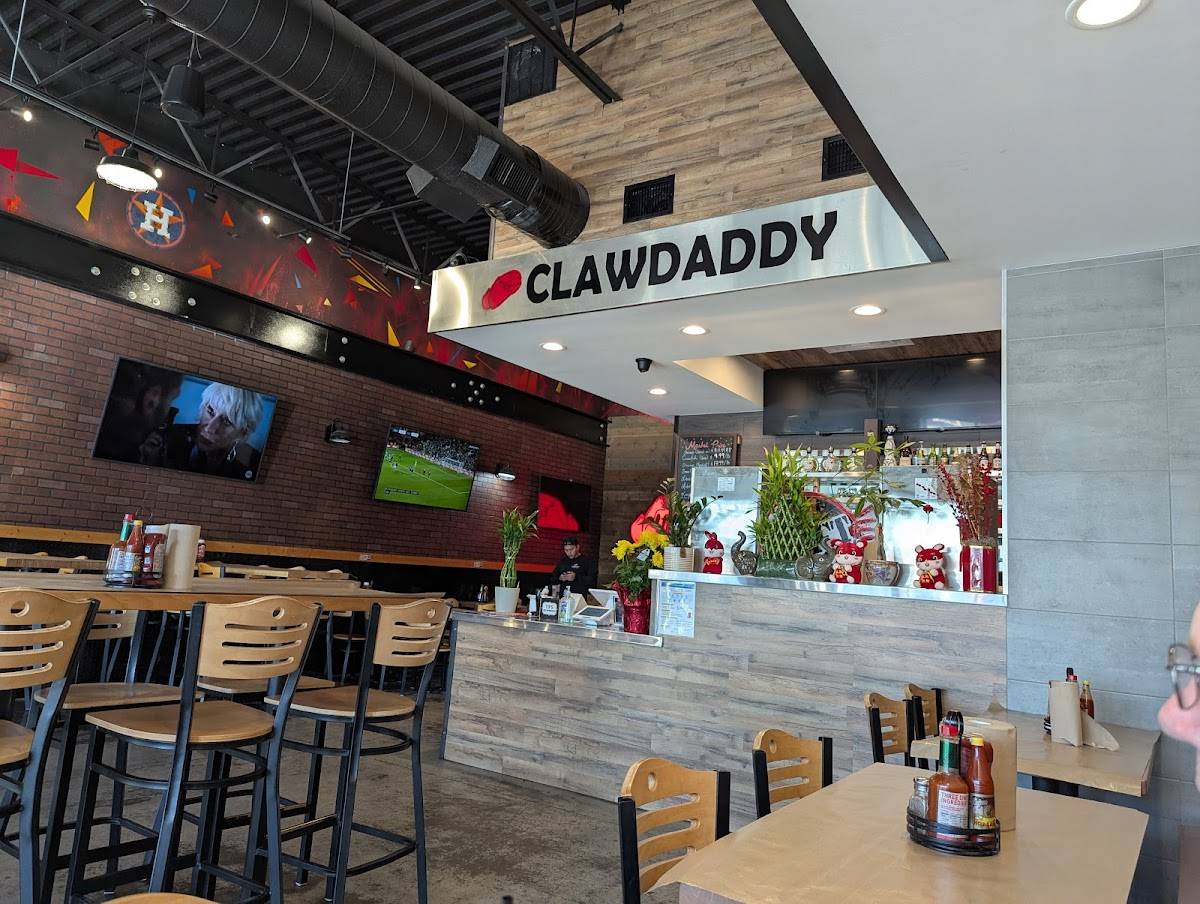 Clawdaddy restaurant in Houston - photo 10