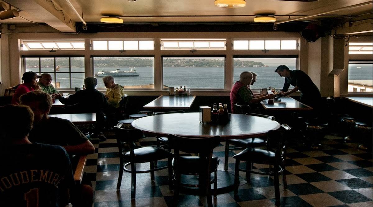 Lowell's Restaurant restaurant in Seattle - main photo