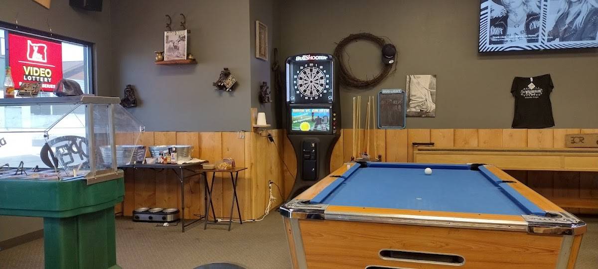 The Wrangler restaurant in Prineville - photo 4