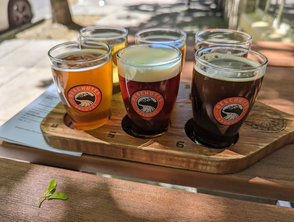Deschutes Brewery Portland Public House restaurant in Portland - photo 6
