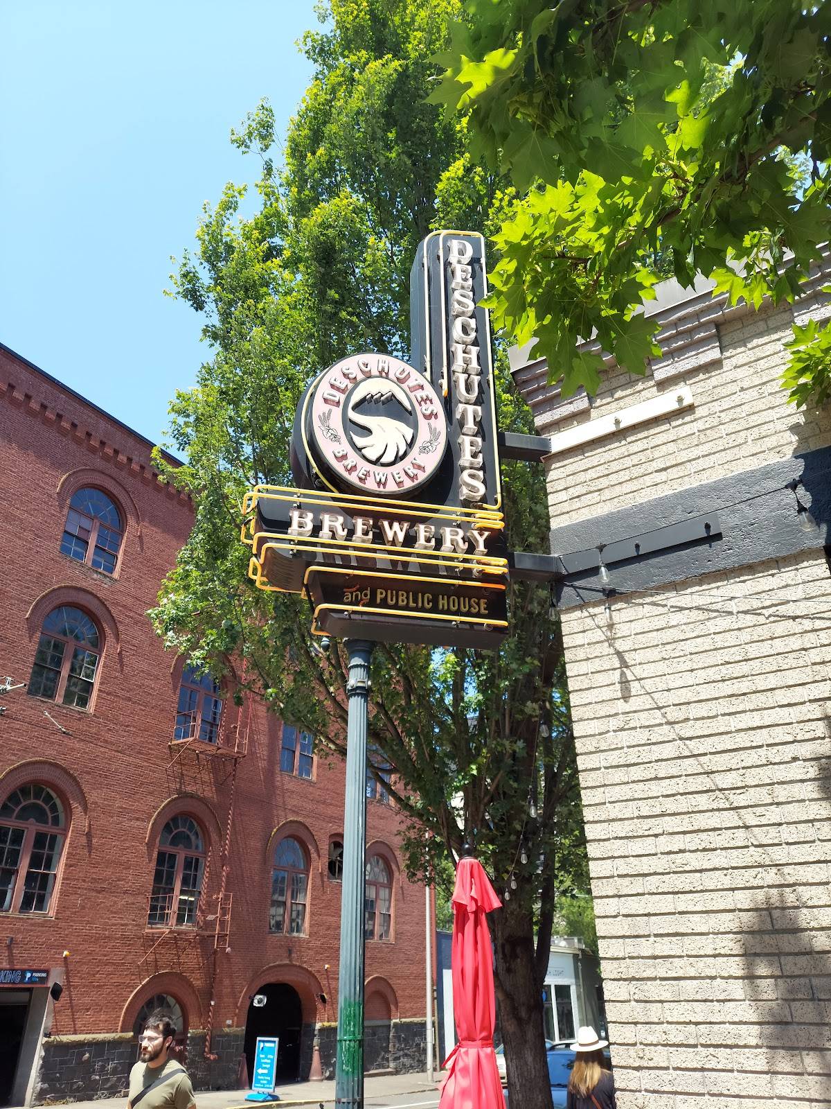Deschutes Brewery Portland Public House restaurant in Portland - photo 7