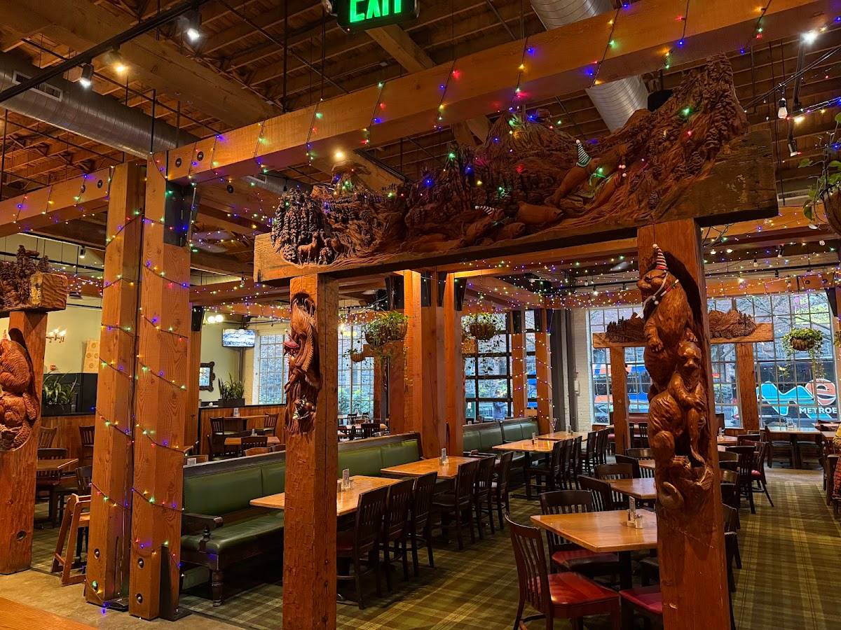 Deschutes Brewery Portland Public House restaurant in Portland - photo 8