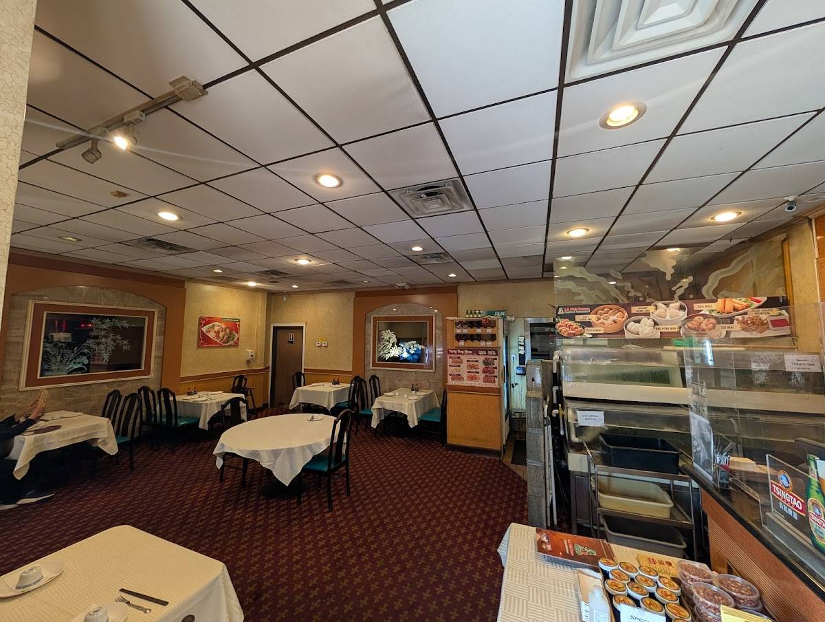Full House Seafood restaurant in Los Angeles - photo 6