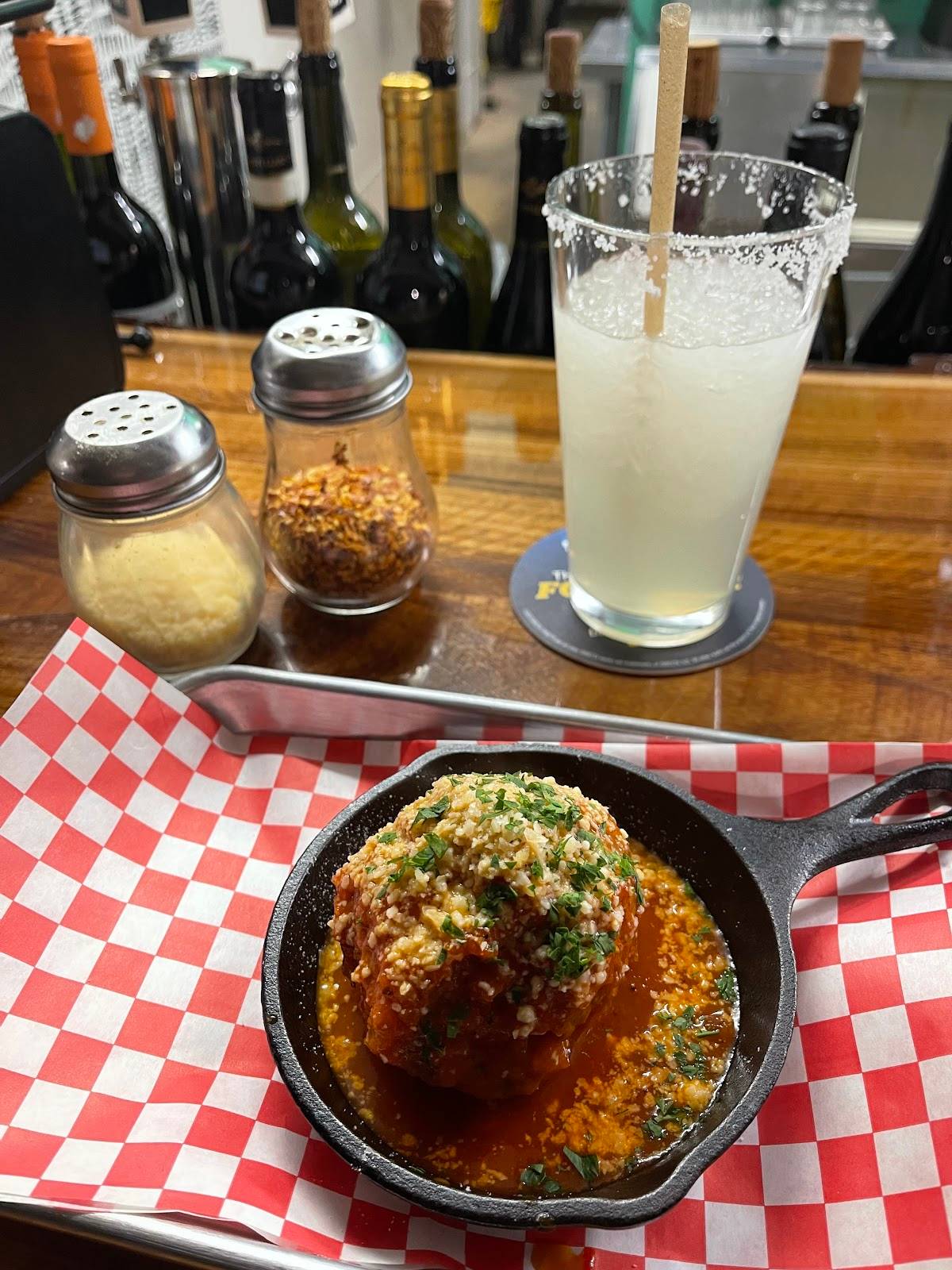 Franciosi Brothers Tap and Table restaurant in Hayden - photo 9
