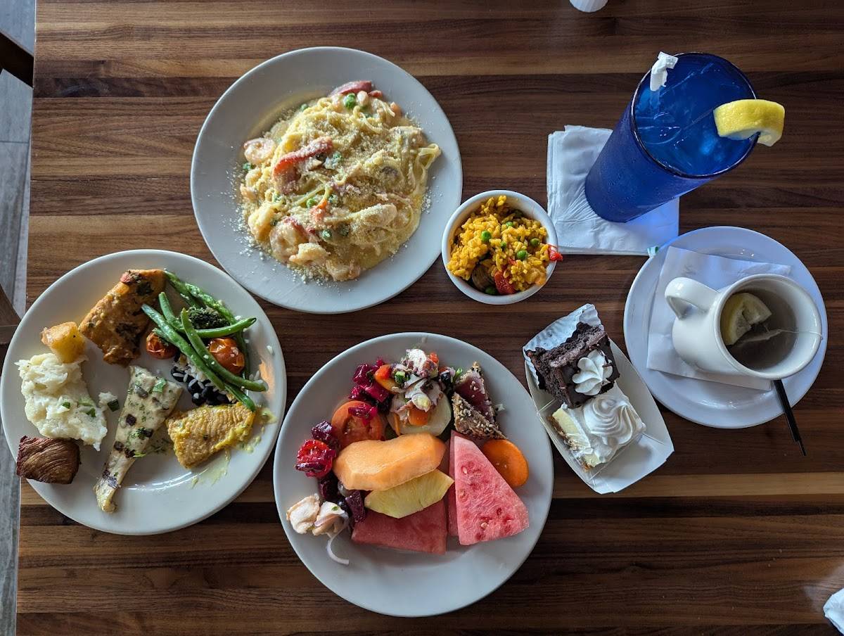 Whale Harbor Seafood Buffet restaurant in Islamorada - photo 3
