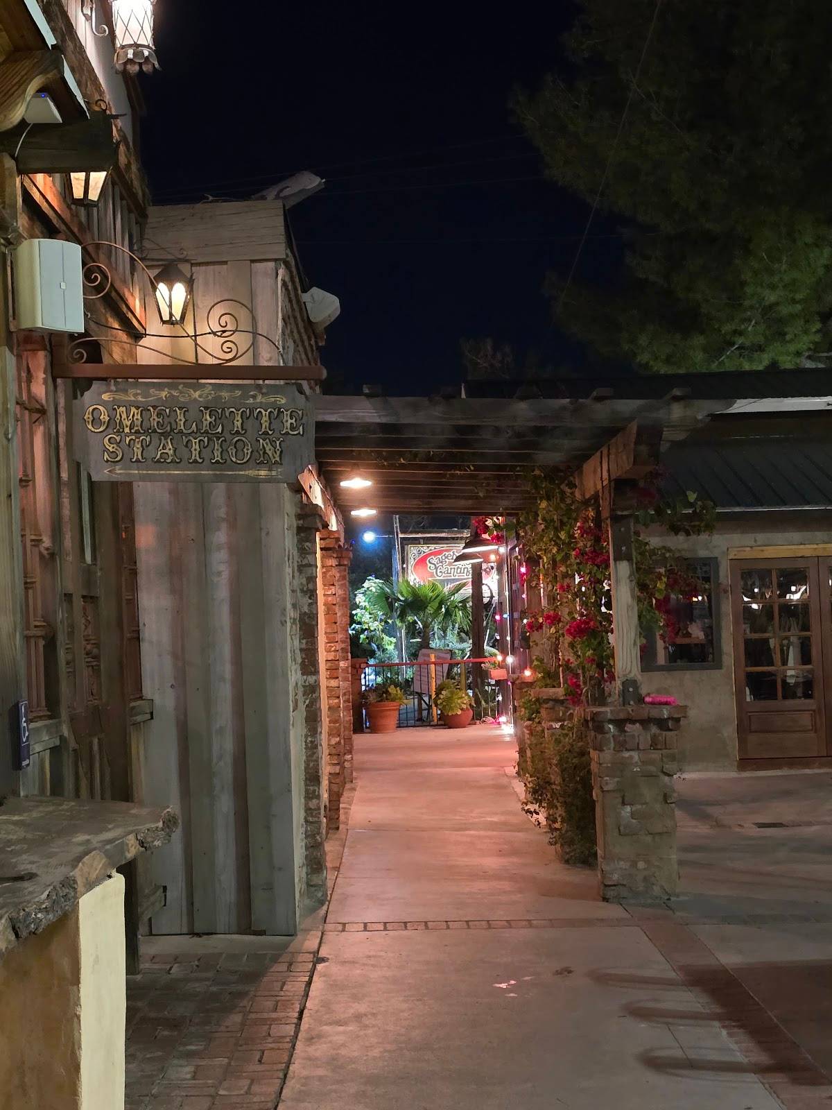 Sagebrush Cantina restaurant in Calabasas - photo 7
