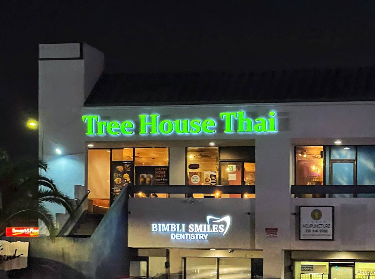 Tree House Thai restaurant in Culver City - photo 5