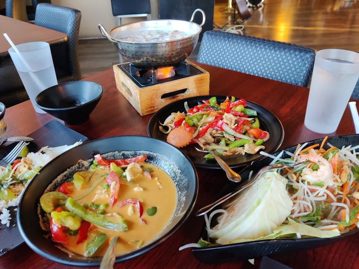 Tree House Thai restaurant in Culver City - photo 7