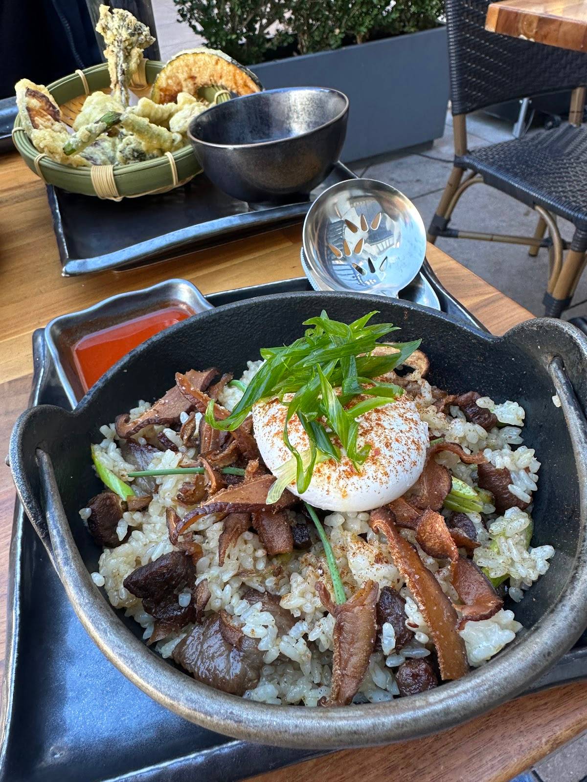 Blue Ribbon Sushi Bar & Grill restaurant in Los Angeles - photo 8