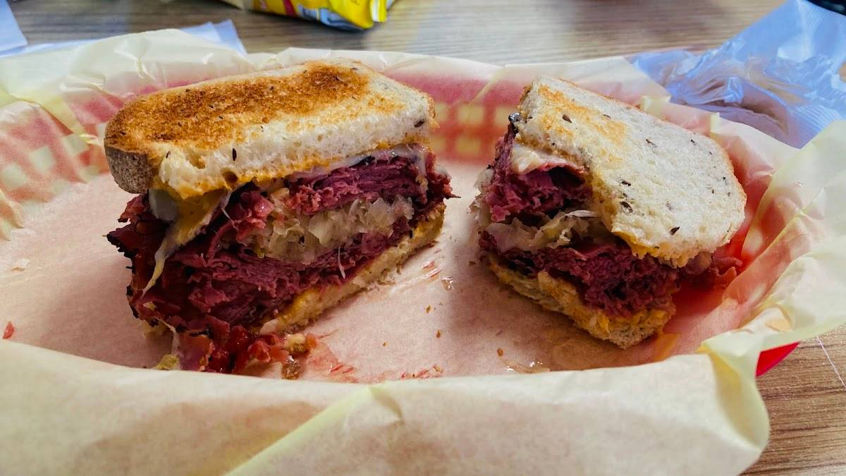 Dixie Deli restaurant in Houston - photo 2
