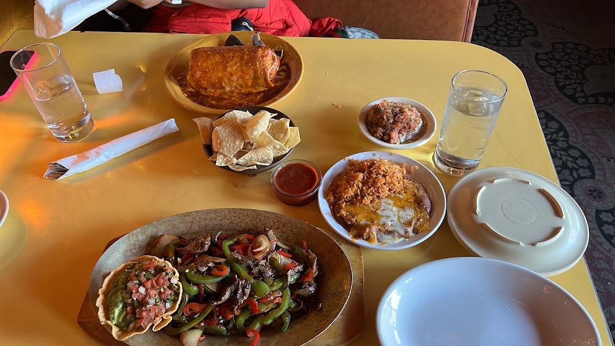 El Coyote restaurant in Los Angeles - photo 3