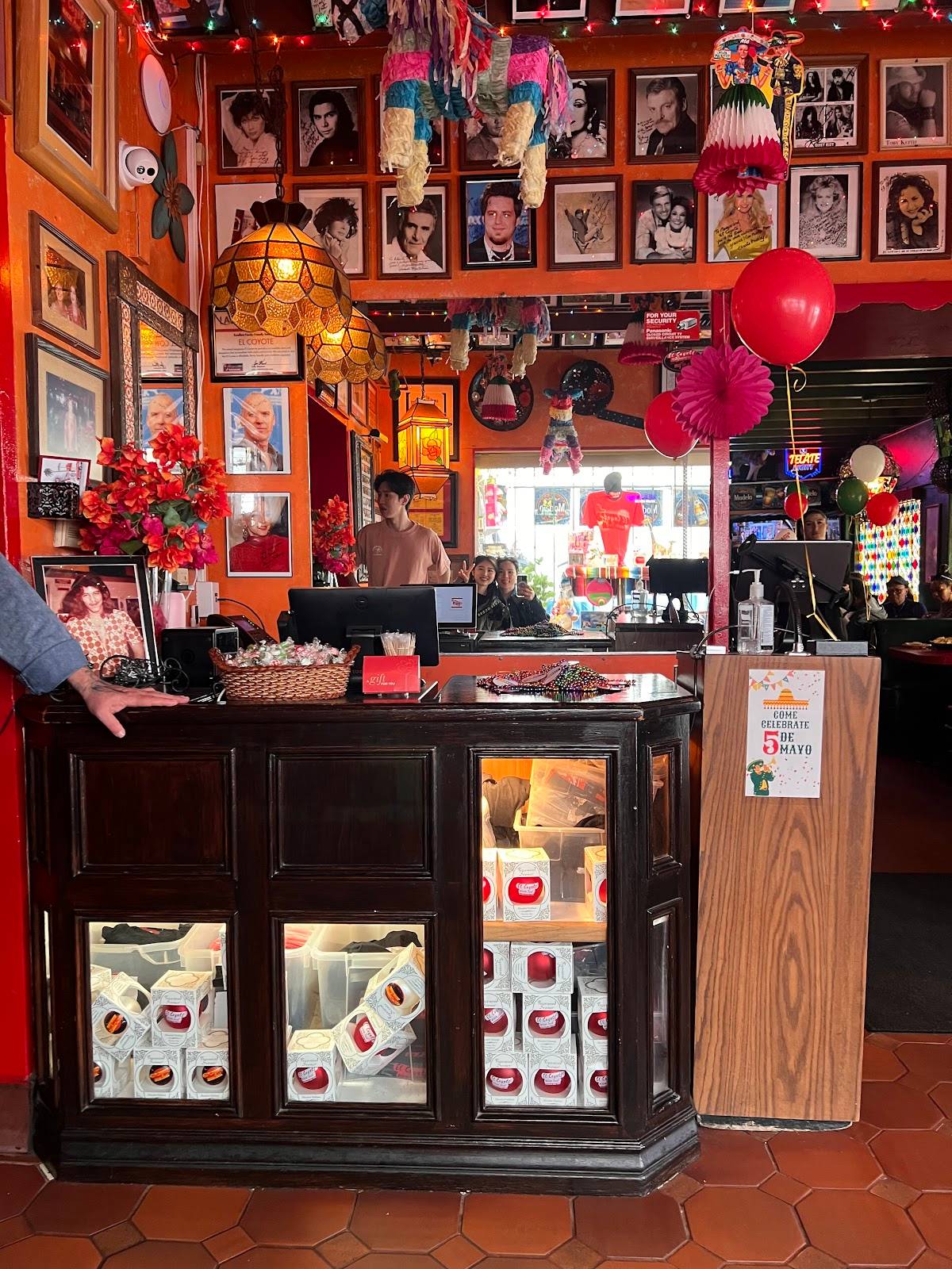 El Coyote restaurant in Los Angeles - photo 5