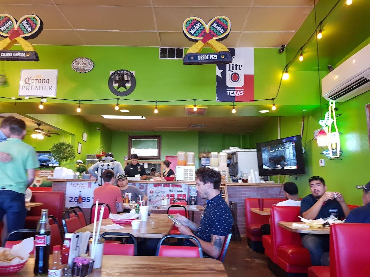 Rosita's Al Pastor restaurant in Austin - photo 7