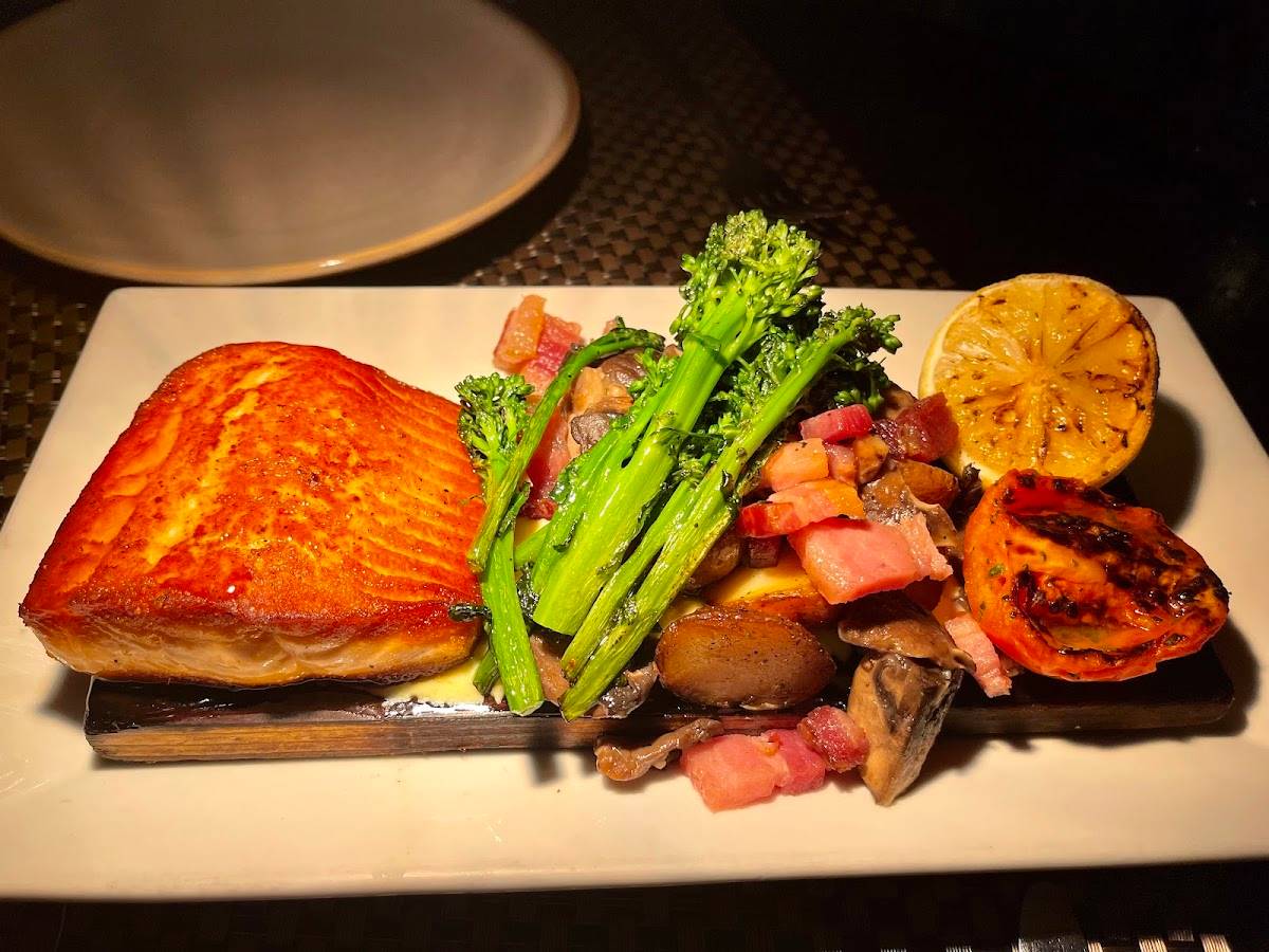 Six Seven Restaurant restaurant in Seattle - photo 8