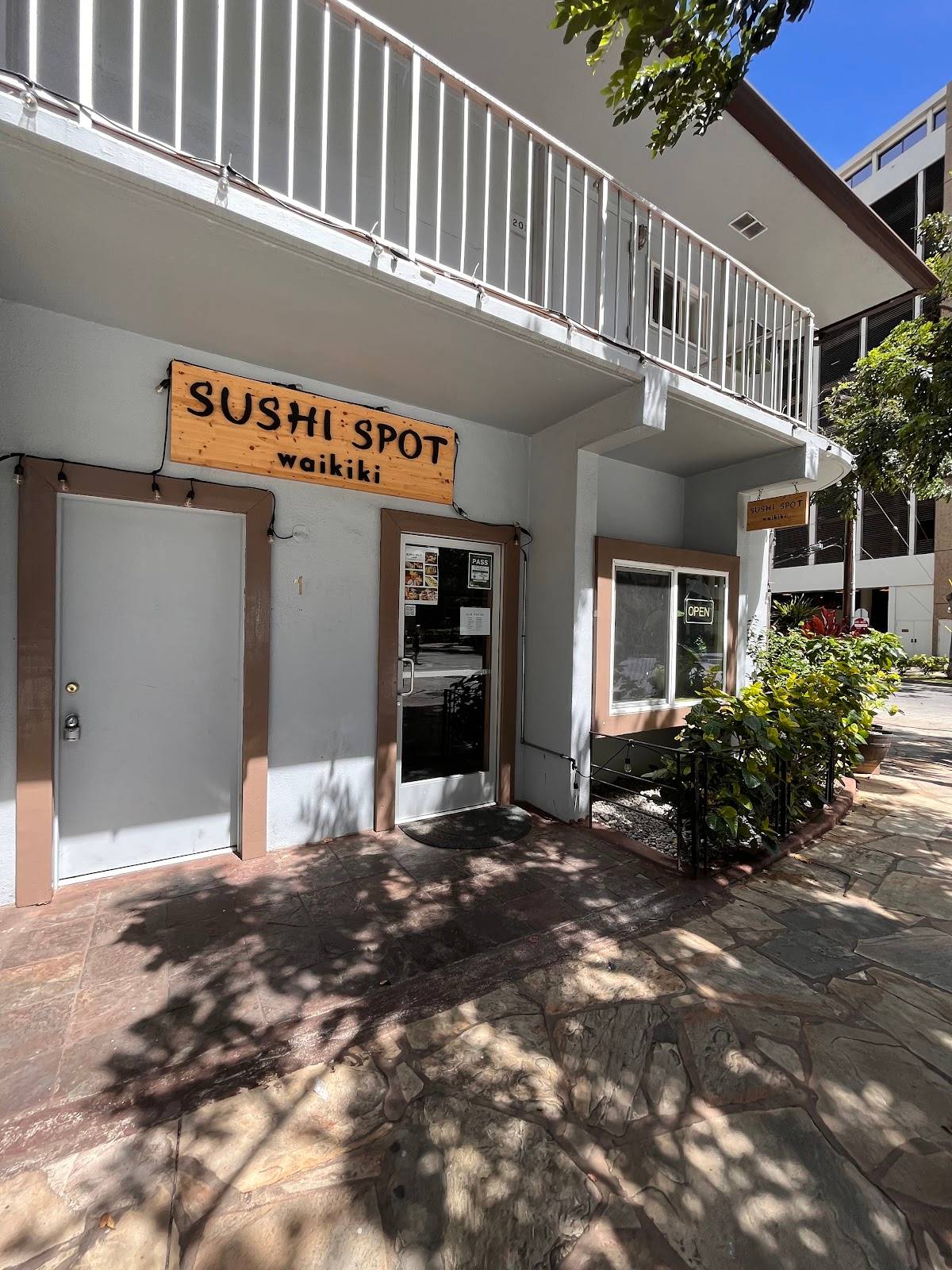 Sushi Spot Waikiki restaurant in Honolulu - photo 1