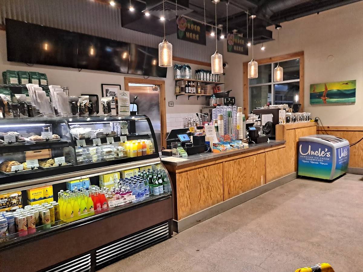 Kalapawai Cafe & Deli restaurant in Kapolei - photo 4