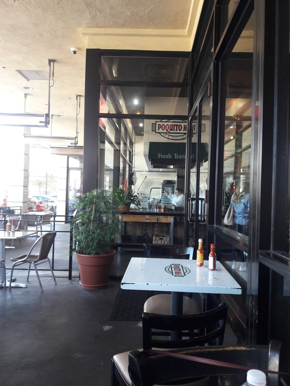 Poquito Más restaurant in Los Angeles - photo 8