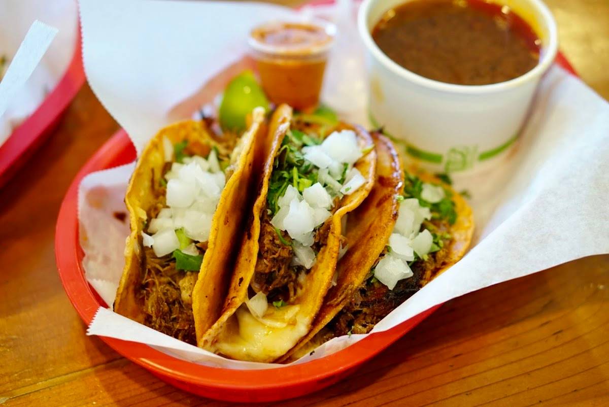 Tacos El Compa Taqueria restaurant in San Jose - photo 3