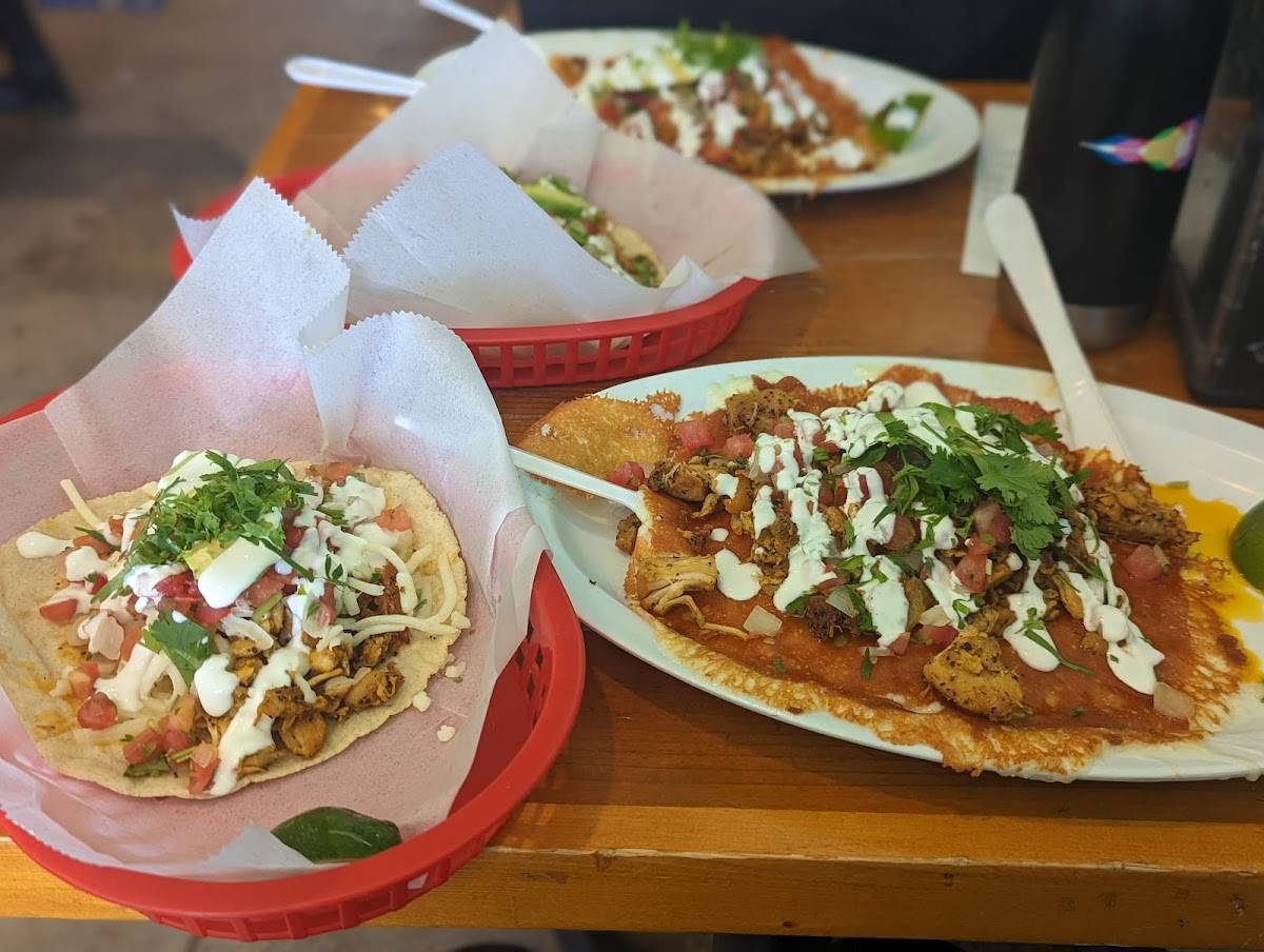 Tacos El Compa Taqueria restaurant in San Jose - photo 4