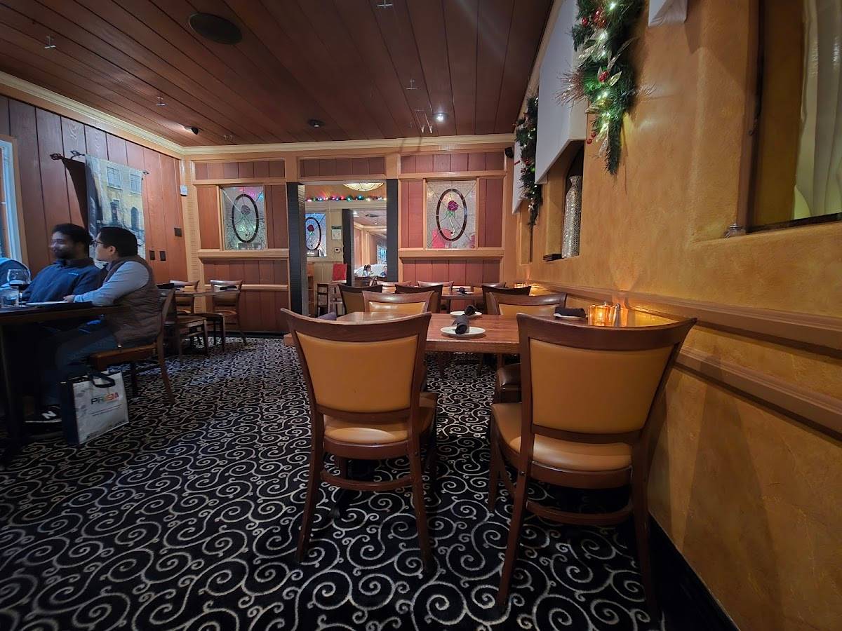 Spin A Yarn Steakhouse restaurant in Fremont - photo 7