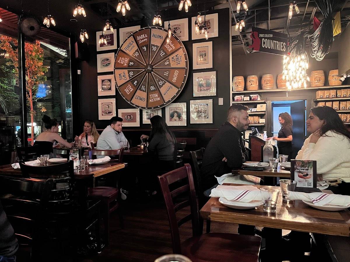 Von's 1000Spirits restaurant in Seattle - photo 10