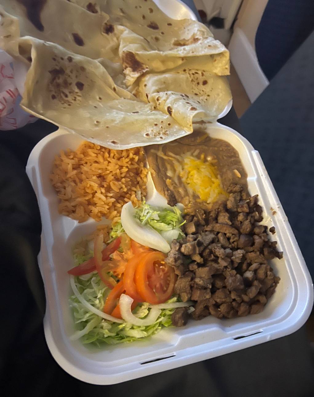 Rivas Mexican Grill #13 restaurant in Sparks - photo 3