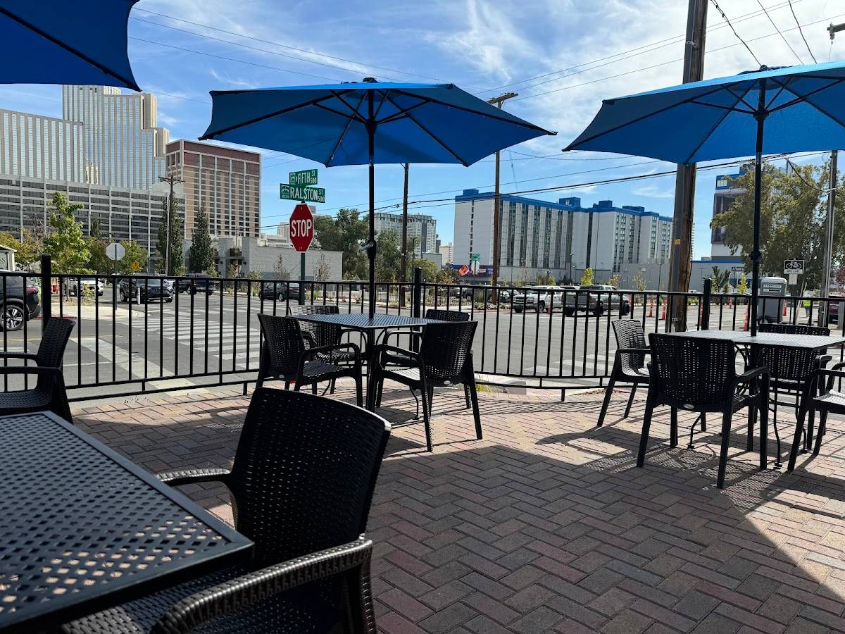 The Wolf Den Bar & Grill restaurant in Reno - photo 9