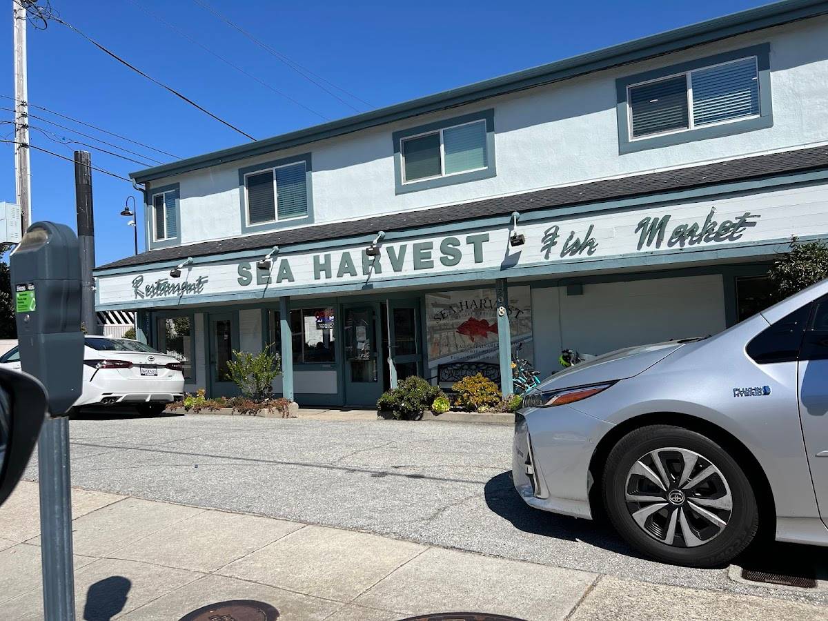 Sea Harvest Restaurant & Fish Market restaurant in Monterey - photo 5