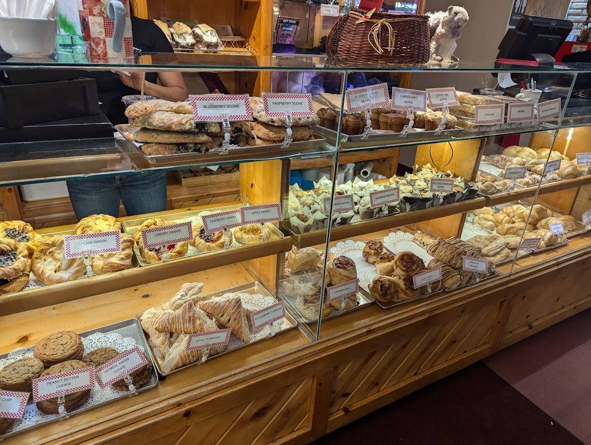 The Bunnery Bakery & Restaurant restaurant in Jackson - photo 9