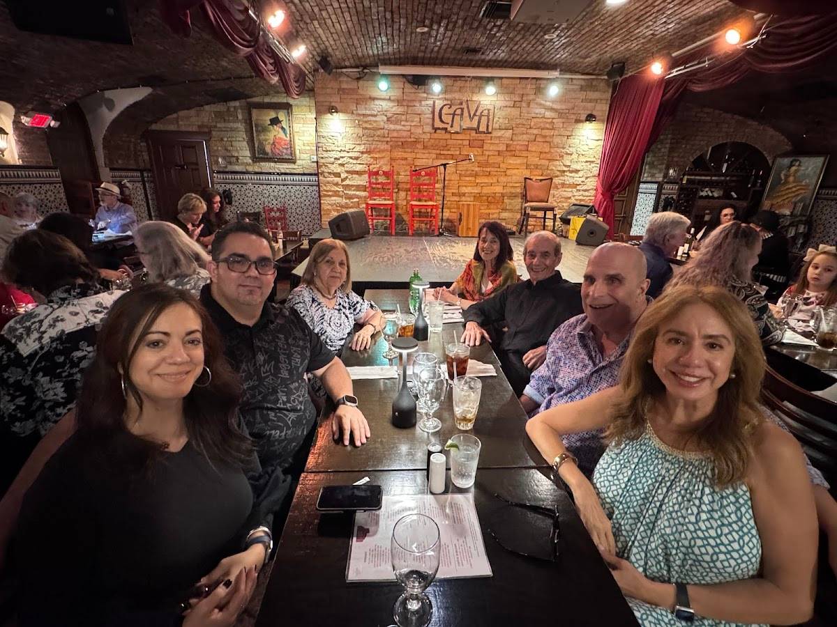 Cava Restaurant restaurant in Coral Gables - photo 4
